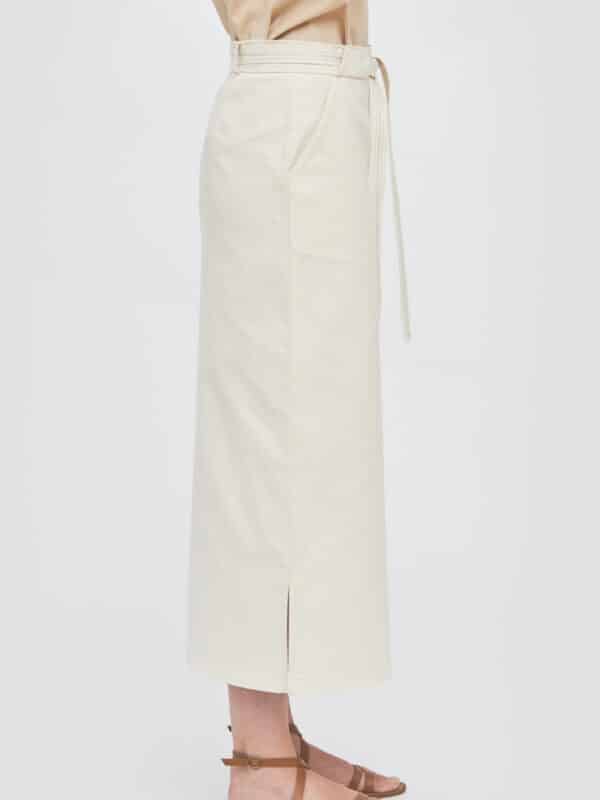 Skirt with a golden linen belt