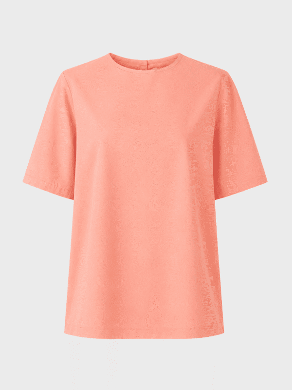 Straight neckline detail blouse