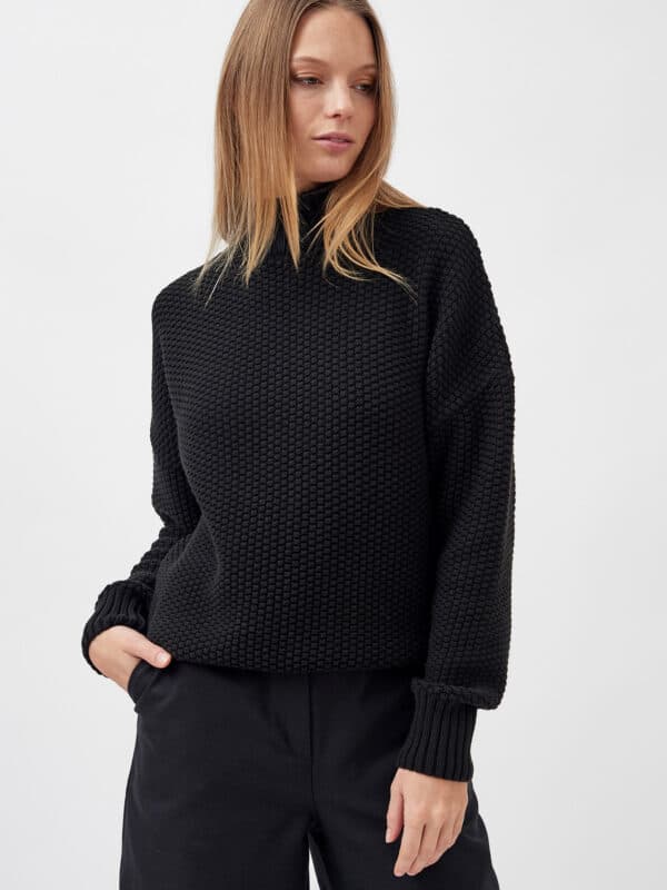 Knitted rice cubes pullover